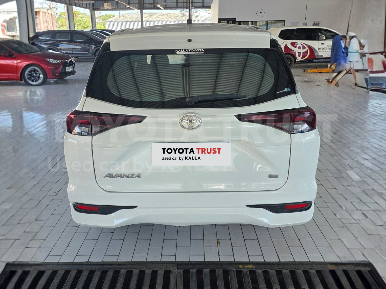 Foto Bagian Belakang Mobil