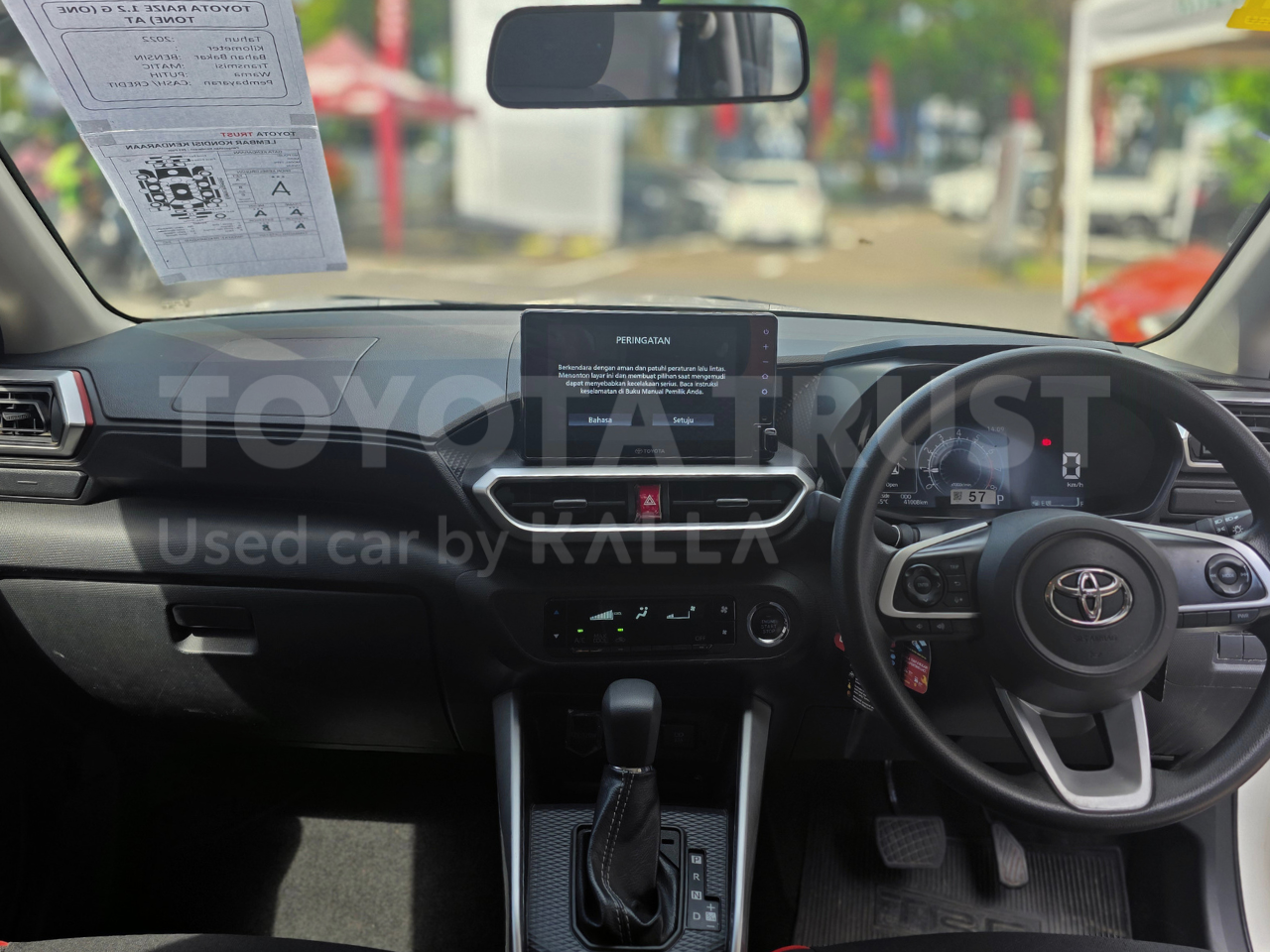 Foto Bagian Dashboard Mobil