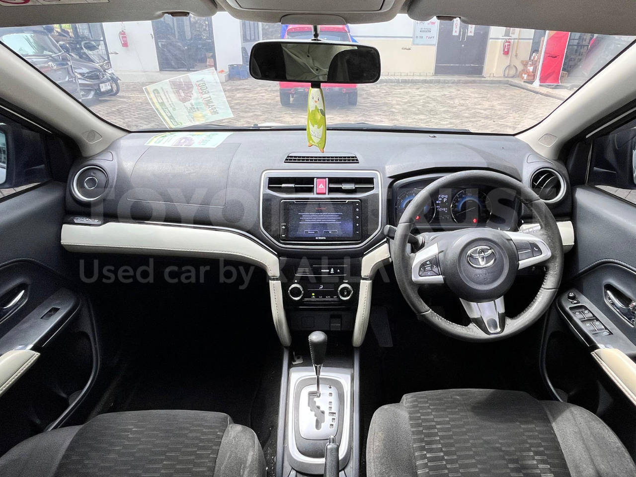 Foto Bagian Dashboard Mobil