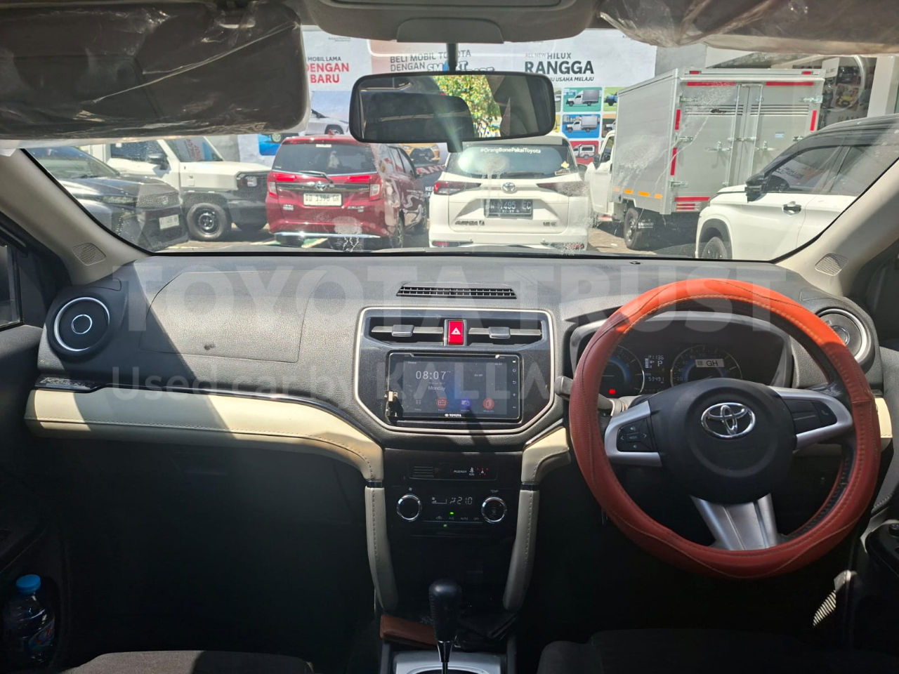 Foto Bagian Dashboard Mobil