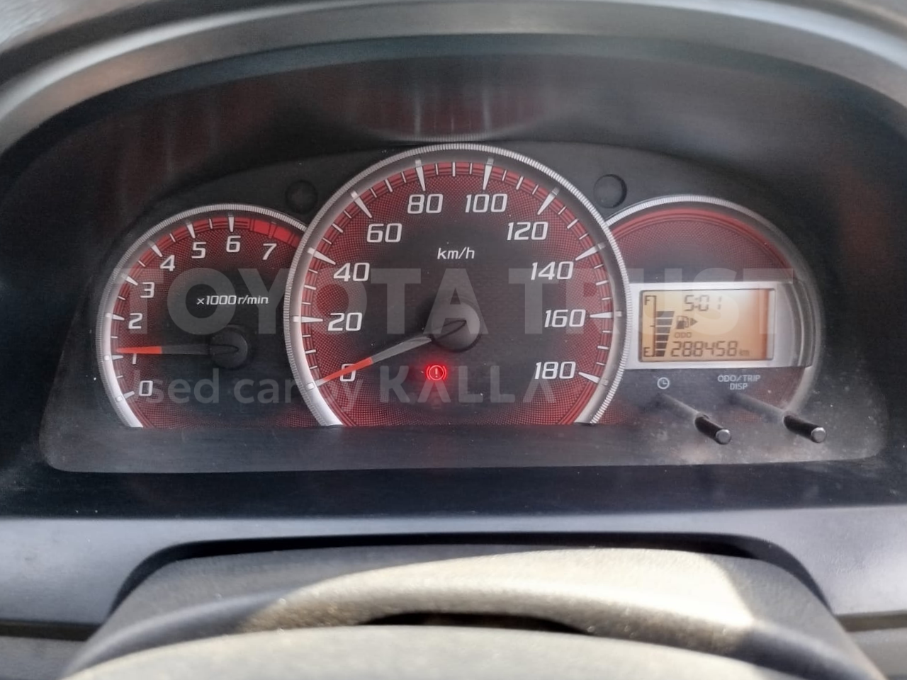 Foto Bagian Odometer Mobil