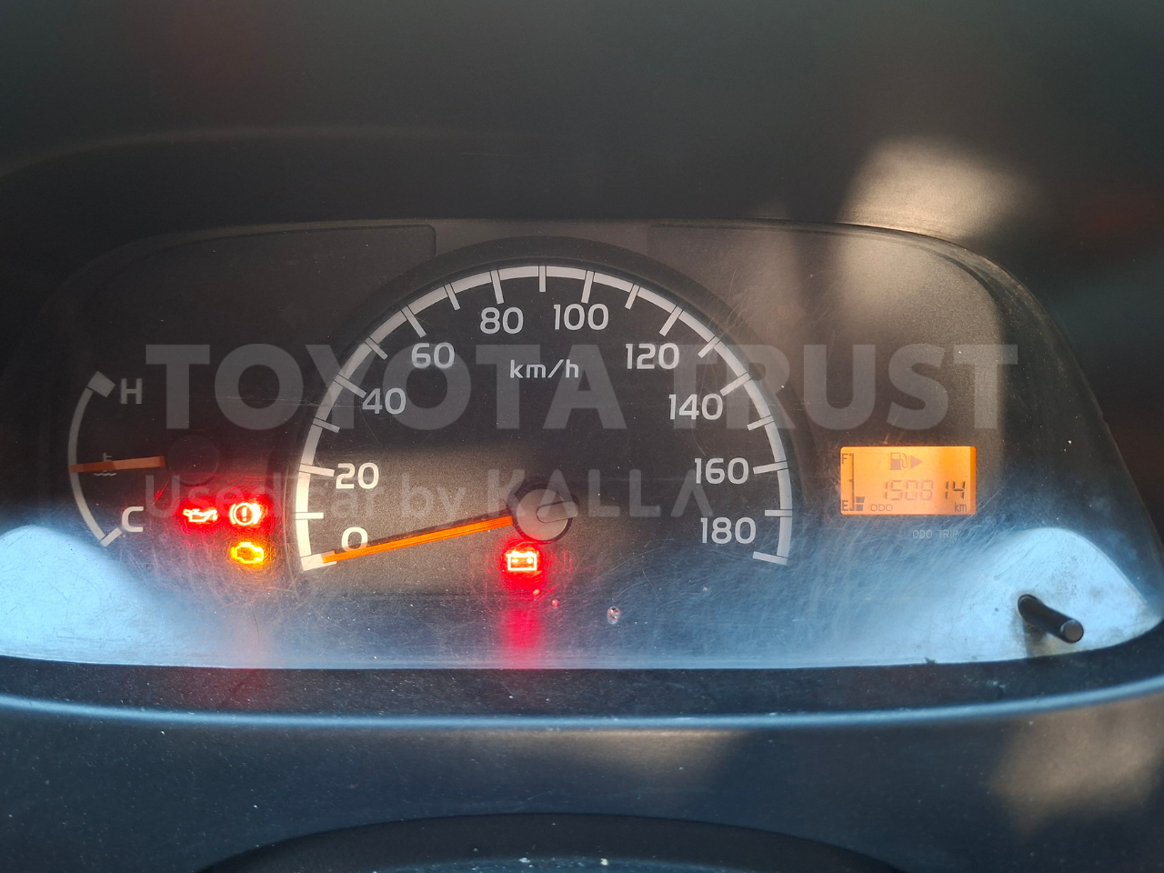 Foto Bagian Odometer Mobil